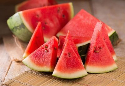 كيف تختار بطيخة حمراء؟