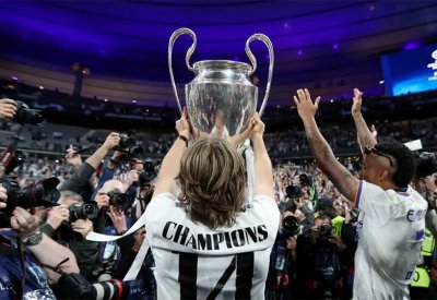 مودريتش: ريال مدريد الأعظم في تاريخ كرة القدم