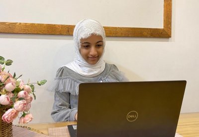طلبة يعبرون عن ارتياحهم لسير التطبيقات الشاملة