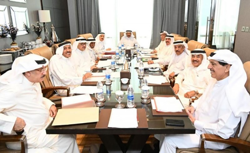 مستشار جلالة الملك لشؤون الشباب يترأس اجتماع الجمعية البحرينية للرواد الرياضيين