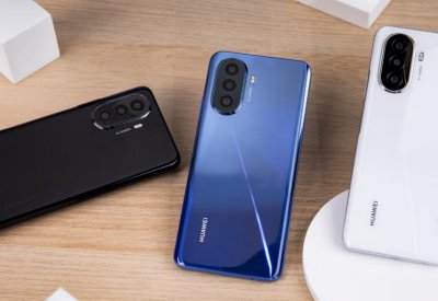 4 أسباب تجعلنا نحب هواوي nova Y70 مع أطول عمر للبطارية