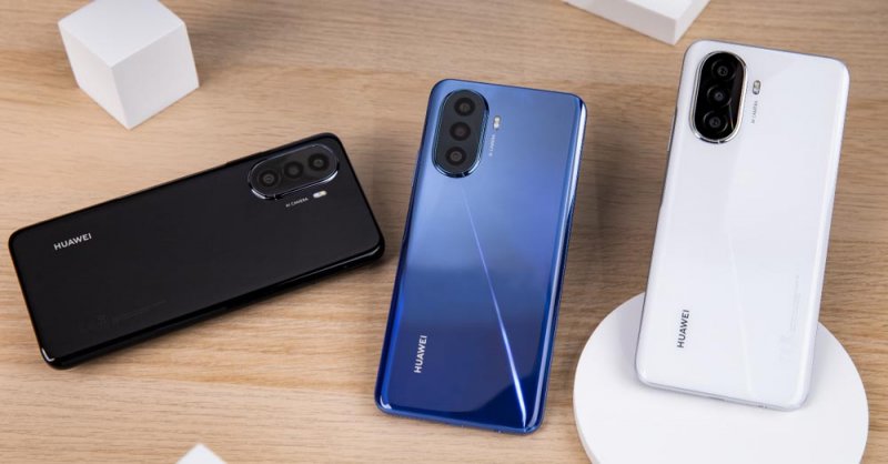 4 أسباب تجعلنا نحب هواوي nova Y70 مع أطول عمر للبطارية