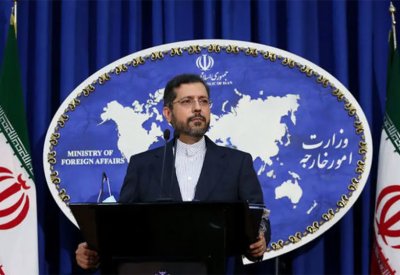 بسبب ناقلتين يونانيتين.. طهران غاضبة من باريس وبرلين