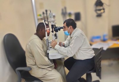 34 عملية عيون أجرتها جمعية الكلمة الطيبة بمصر