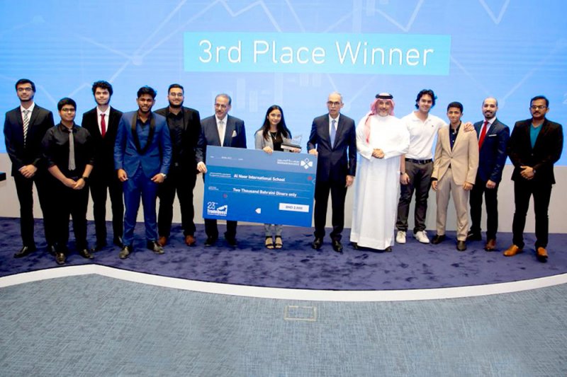 مدرسة النور العالمية تفوز في تحدي التداول الاستثماري