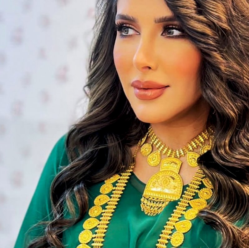 زهرة عرفات: "ليش الناس اتابع المشاهير"؟