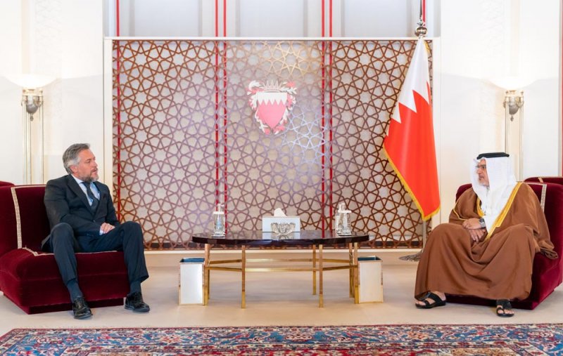 سمو ولي العهد رئيس مجلس الوزراء يؤكد على المسار المتنامي للتعاون بين البحرين ودول الاتحاد الأوروبي