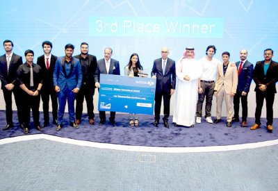 مدرسة النور العالمية تفوز بـ”تحدي التداول الاستثماري”