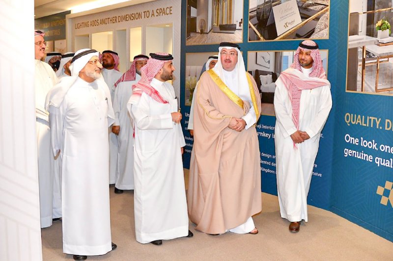 الرئيس التنفيذي لـ “ريرا” يدشن معرض الكوهجي لمراحل التطوير العقاري