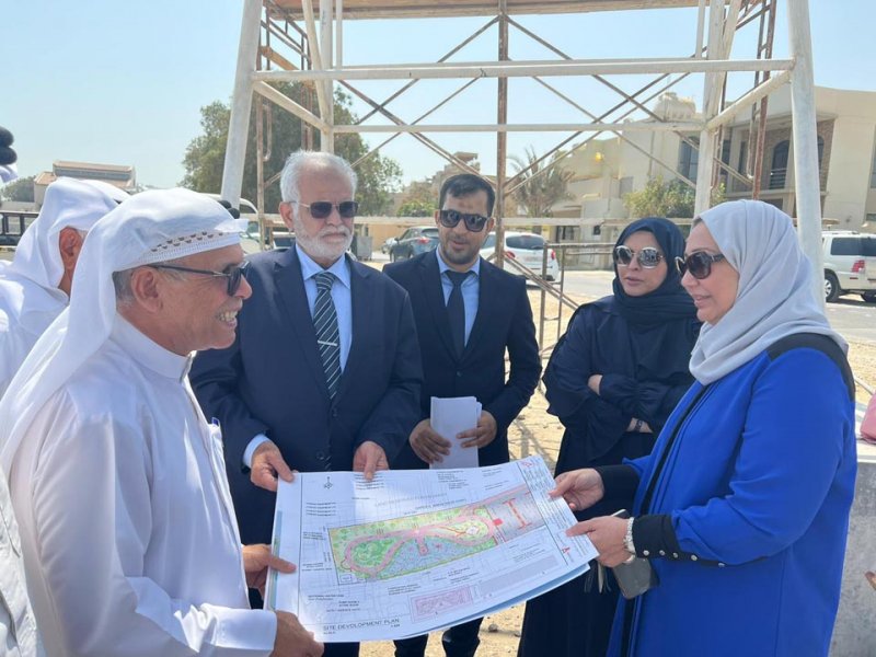 بالصور: مشروع استراتيجي بهذه القرية يضم حديقة وبركة سباحة عامة وألعاب أطفال