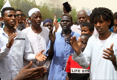 الأمم المتحدة تمدد تفويض بعثتها إلى السودان عاما واحدا