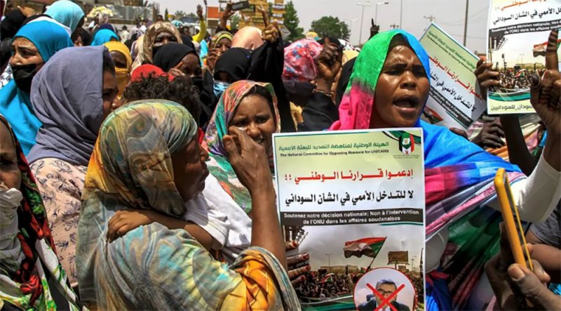 رغم الاحتجاجات.. تمديد مهمة البعثة الأممية بالسودان لعام واحد