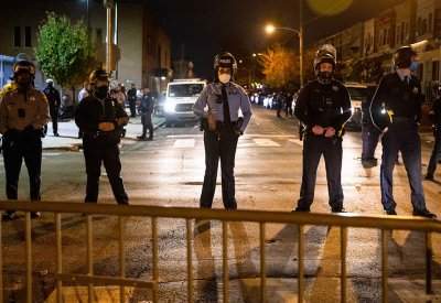 ثلاثة قتلى و11 جريحا في إطلاق نار في أحد شوارع فيلادلفيا الأميركية