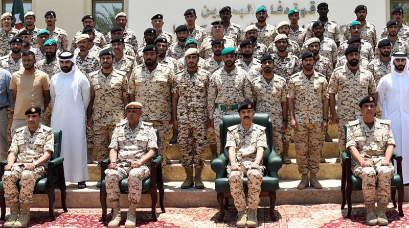 تخريج إحدى الدورات المتخصصة بقوة دفاع البحرين