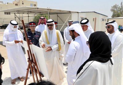 سمو محافظ الجنوبية يقوم بزيارة ميدانية لتفقد احتياجات أهالي مدينة عيسى ومدينة زايد