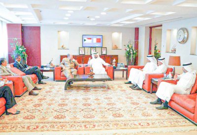 “الغرفة” تبحث سبل التعاون التجاري مع جنوب إفريقيا