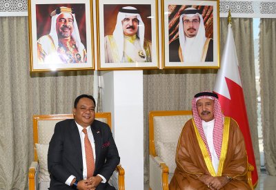 محافظ المحرق يستقبل سفير ماليزيا لدى المملكة