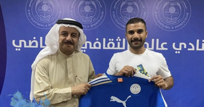 يوسف عبدالغفار يعود لطائرة عالي