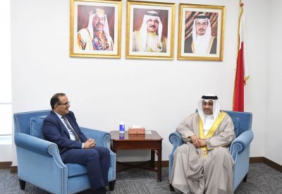 وكيل الصحة يلتقي وزير الصحة اليمني