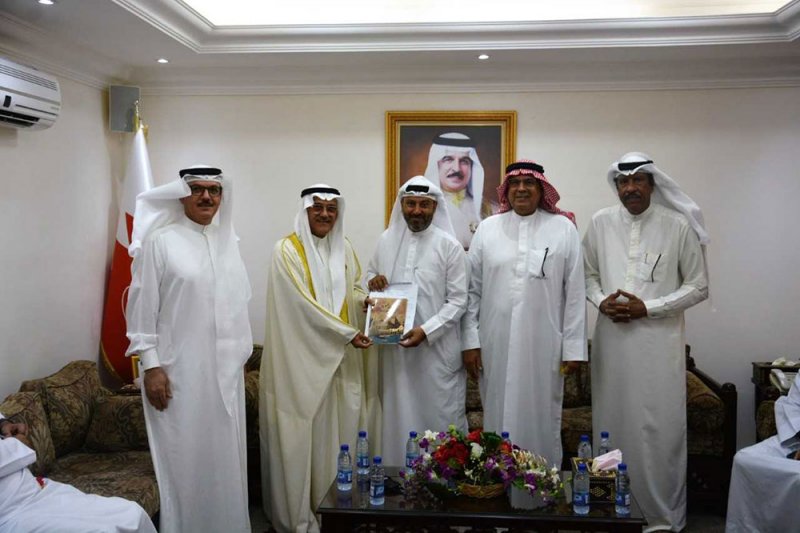العصفور يدعو للمشاركة في معسكر الشباب وبرنامج التوحديين الصيفي
