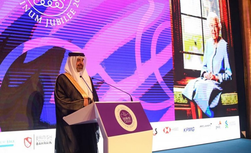 سمو الشيخ عبدالله بن حمد يحضر حفلَ سفارة المملكة المتحدة بمناسبة اليوبيل البلاتيني للملكة اليزابيث