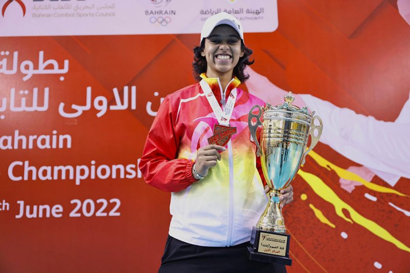 طالبة بجامعة البحرين تحرز ذهبية بطولة البحرين الأولى للتيكواندو 2022