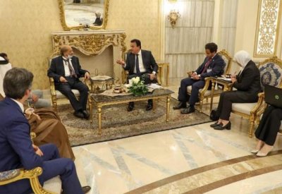 تعزيز آفاق التعاون الصحي والدوائي مع مصر