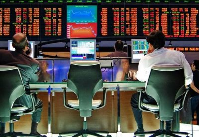 رقم صادم.. 205 ملايين مستثمر في سوق الأسهم الصينية!