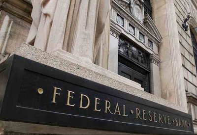 الاحتياطي الفدرالي الأميركي يستعد لرفع نسب الفائدة في مواجهة التضخم
