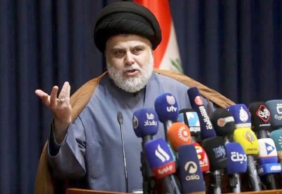 رئيس البرلمان العراقي يقبل استقالات نواب الصدر