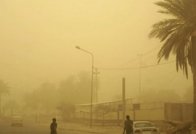 "الوحش الأصفر" يشل حركة العراق مجددا.. والضحية المطار