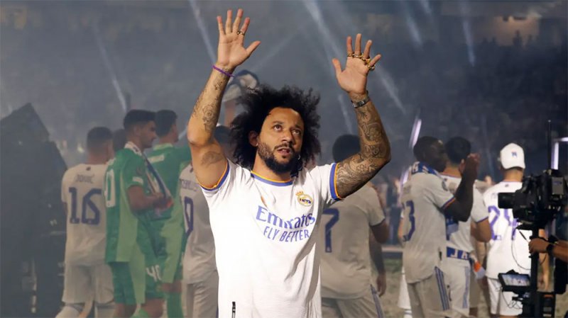 مارسيلو يودع ريال مدريد بعد 15 عاماً