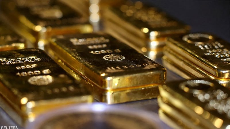 مع ضربة التضخم.. أونصة الذهب تتراجع من مستوى مرتفع