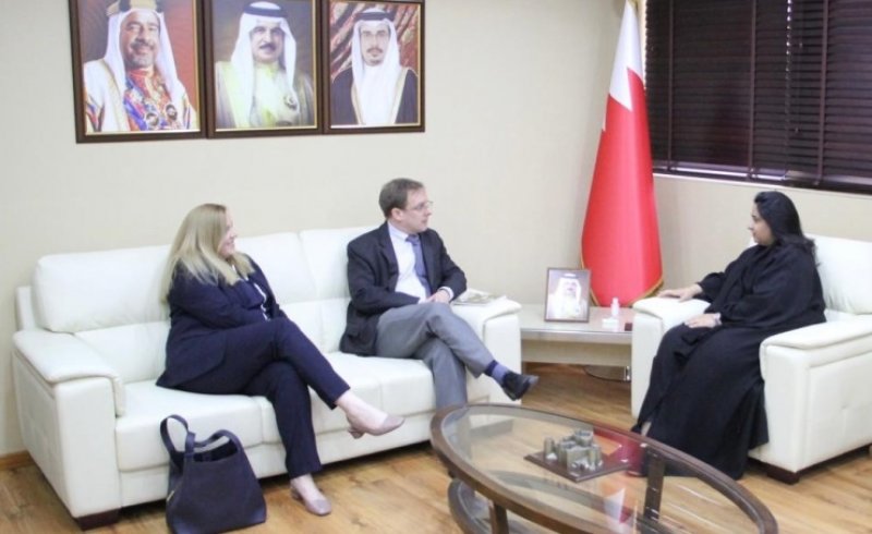 الأمين العام لمجلس التعليم العالي تشيد بأنشطة المجلس الثقافي البريطاني