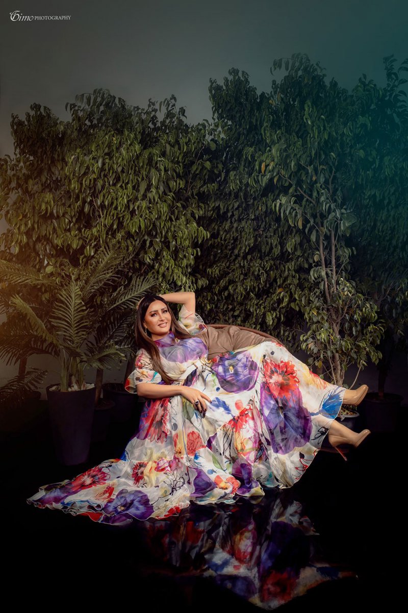 تشويق الفنانة لطيفة التونسية!
