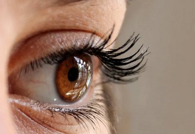عينك تتحدث أكثر مما تظن.. وتكشف صحة قلبك
