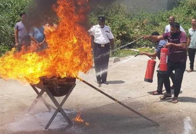 الدفاع المدني ينفذ حملة السلامة في الورش والمباني