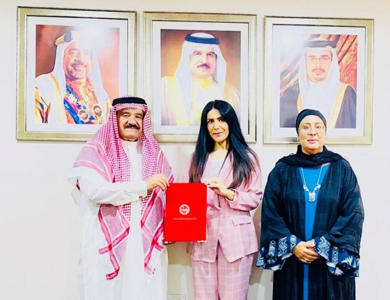 باسرك تقدم دعمًا لمركز عبدالرحمن كانو الثقافي