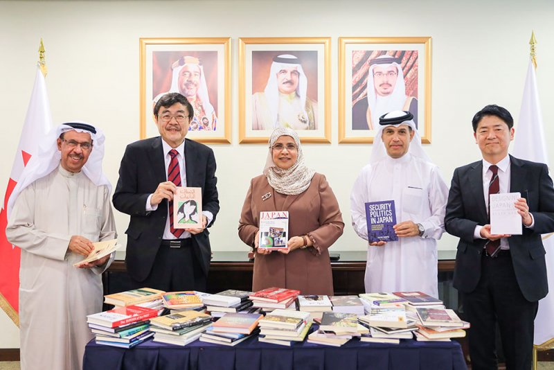 رئيسة جامعة البحرين تستقبل سفير اليابان