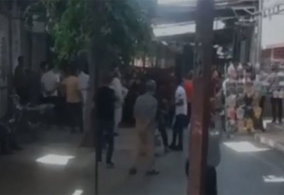 "أغلقوا المتاجر".. احتجاجات البازارات تتواصل في إيران