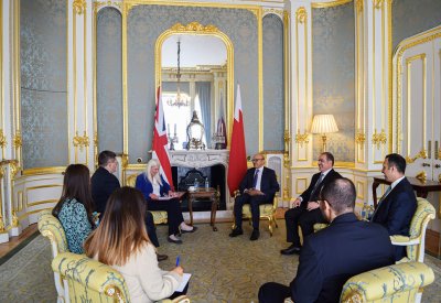 وزير الخارجية يعقد اجتماعًا مع وزيرة الدولة البريطانية لشؤون آسيا والشرق الأوسط بوزارة الخارجية بالمملكة المتحدة