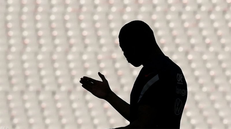 هل يلعب مبابي لريال مدريد مستقبلا؟ بيريز يجيب