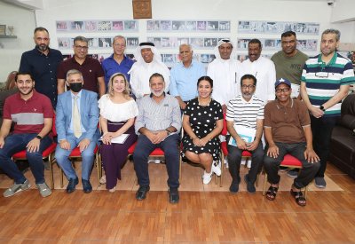 أوال يكرم فريق مسرحية "حتى إشعار آخر"