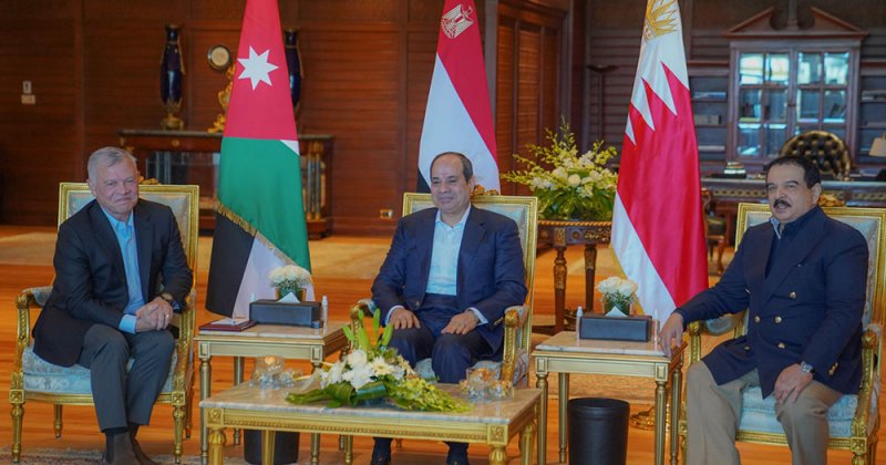 جلالة الملك المعظم يشارك في قمة ثلاثية مع جلالة العاهل الأردني وفخامة الرئيس المصري في مدينة شرم الشيخ