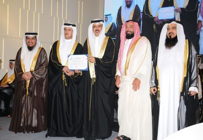 وزير التربية يرعى حفل تخريج الفوج الـ21 من طلاب مدارس الإيمان