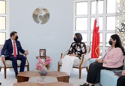 الأنصاري: جهود بارزة لإشراك المرأة في مجالس الإدارة في القطاع الخاص