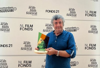 مانو خليل أفضل مخرج في مهرجان الفيلم العربي بروتردام