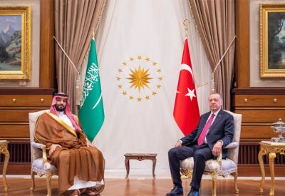 ولي العهد السعودي والرئيس التركي يعقدان لقاء ثنائياً