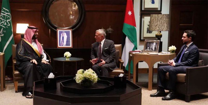 ملك الأردن يبحث مع محمد بن سلمان الملفات الإقليمية والدولية