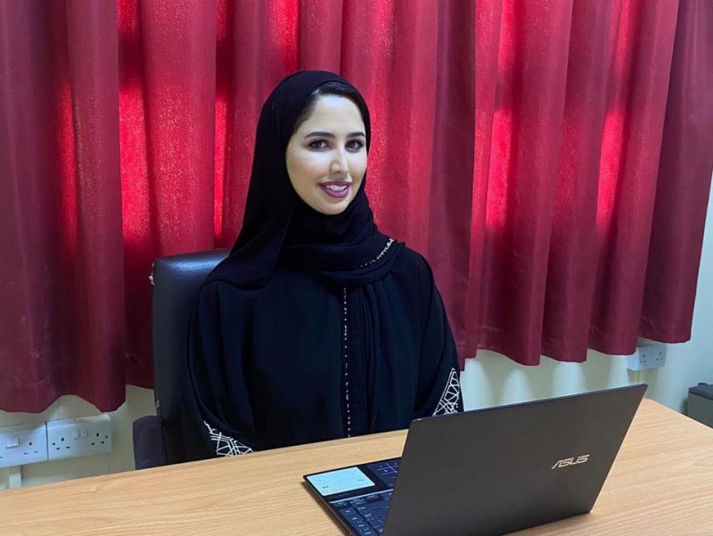 معلمة تفوز بجائزة أفضل درس معزز للذكاء الاصطناعي
